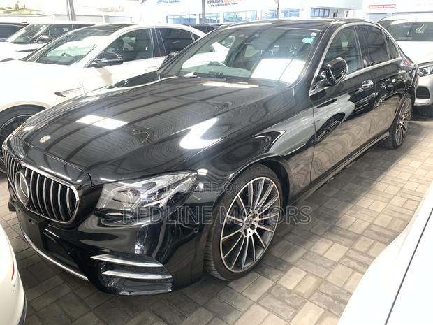 Mercedes-Benz E220 2017 Black