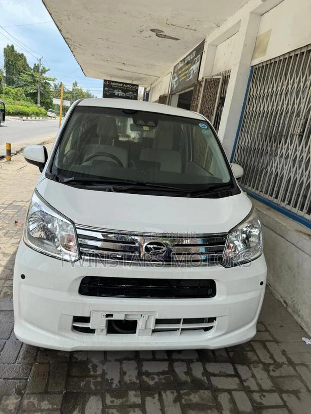 Daihatsu Move 2018 White
