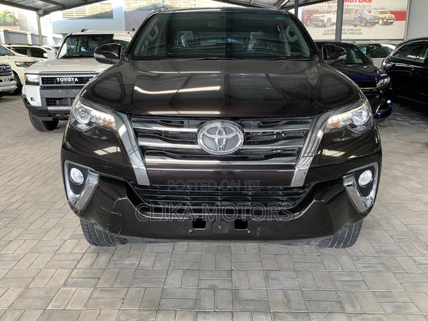 Toyota Fortuner 2015 Brown