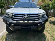 Toyota Hilux 2018 Pearl for sale