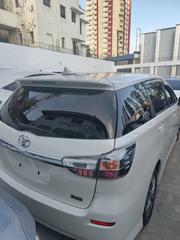 Toyota Wish 2017 White for sale