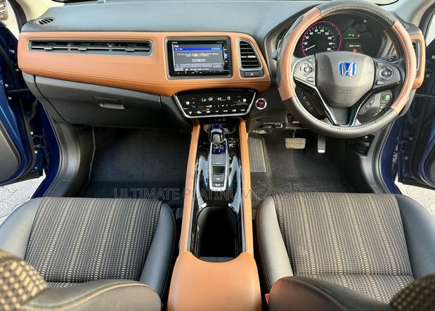 Honda Vezel 1.5 4WD 2017 Blue