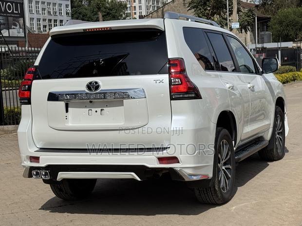 Toyota Land Cruiser Prado 2.8 2019 Pearl