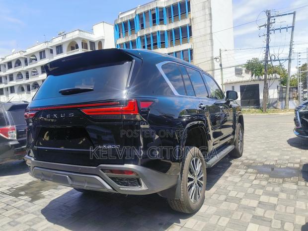 Lexus LX 2018 Black