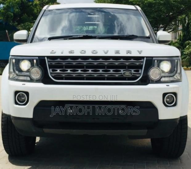 Land Rover Discovery 2017 White