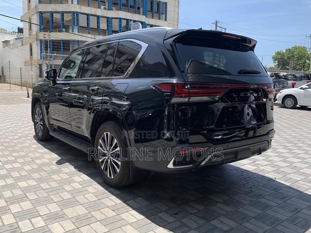 Lexus LX 2023 Black