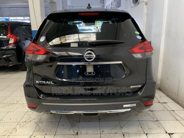 Nissan X-Trail 2.0 Hybrid AWD 2017 Matt Black
