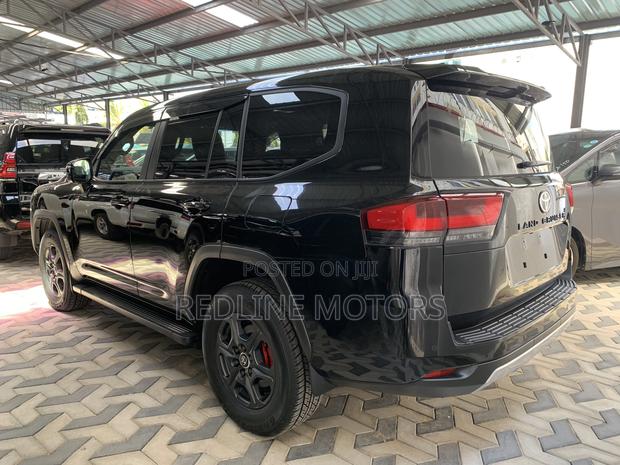 Toyota Land Cruiser 2018 Matt Black