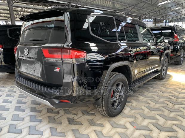 Toyota Land Cruiser 2018 Matt Black