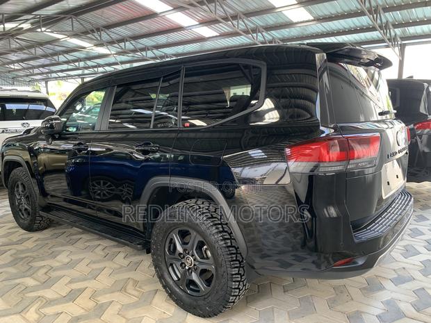 Toyota Land Cruiser 2021 Black