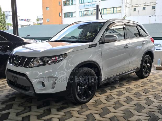Suzuki Escudo 2018 White