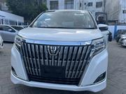 Toyota Esquire 2018 White for sale