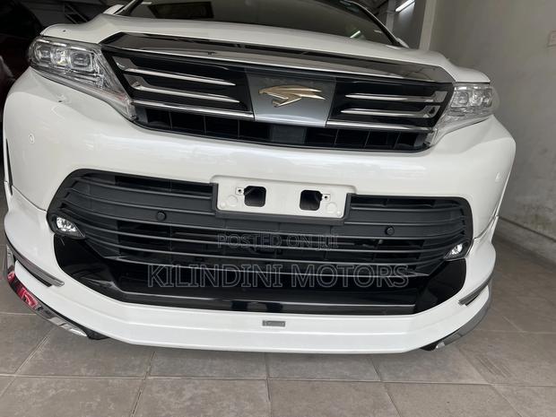 Toyota Harrier 2018 White