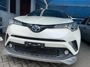 Toyota C-HR 2019 White for sale