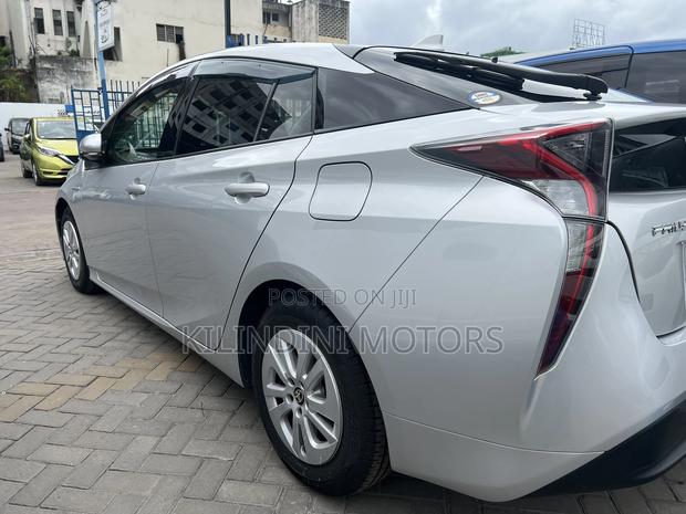 Toyota Prius 2017 Silver