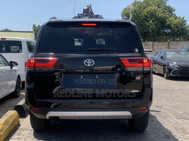 Toyota Land Cruiser 3.3 Diesel 4WD 2022 Matt Black