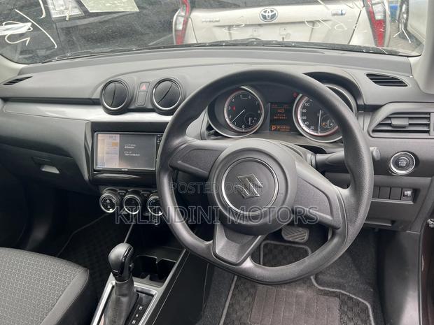 Suzuki Swift 2018 Brown