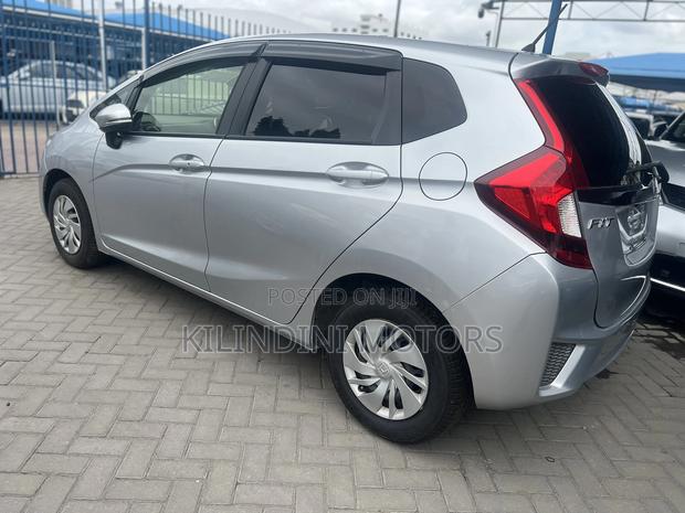 Honda Fit 2019 Silver