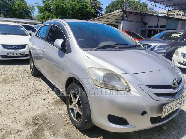 Toyota Belta 2013 Silver