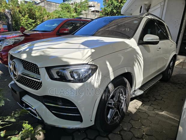 Mercedes-Benz GLE-Class GLE 450 4MATIC 2019 White