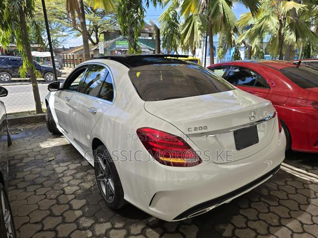Mercedes-Benz C200 2018 White