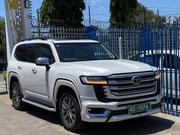 Toyota Land Cruiser 2022 Off white for sale