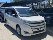 Toyota Noah 2018 White for sale