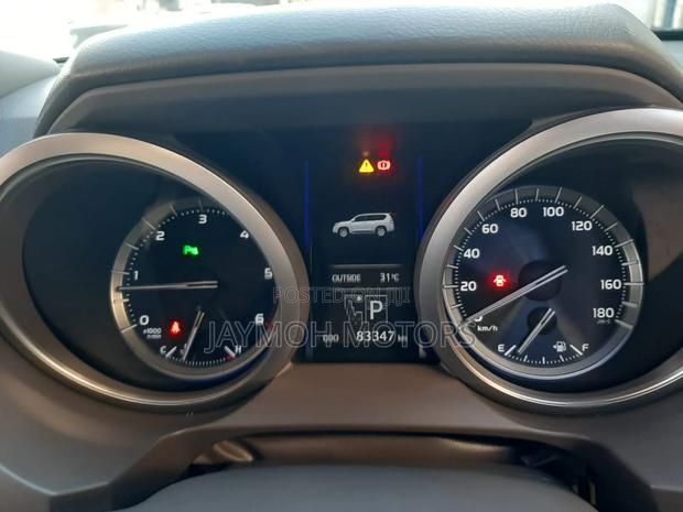 Toyota Land Cruiser Prado 2016 Silver