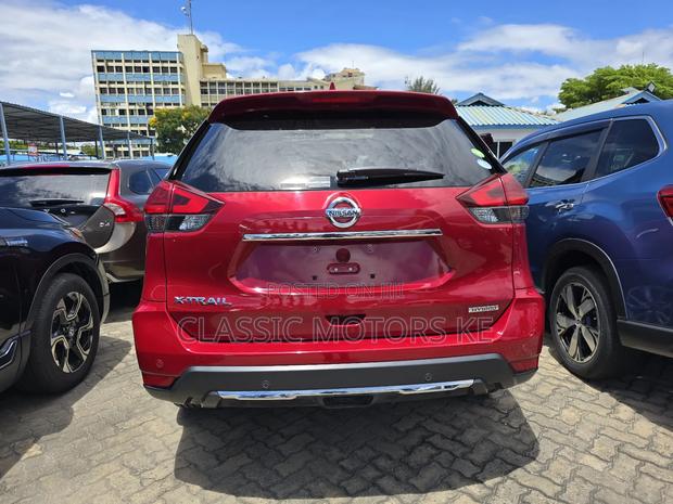 Nissan X-Trail 2.0 Hybrid FWD 2018 Red