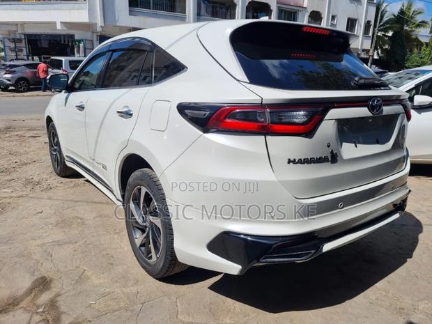 Toyota Harrier 2.0 Turbo 2018 Pearl