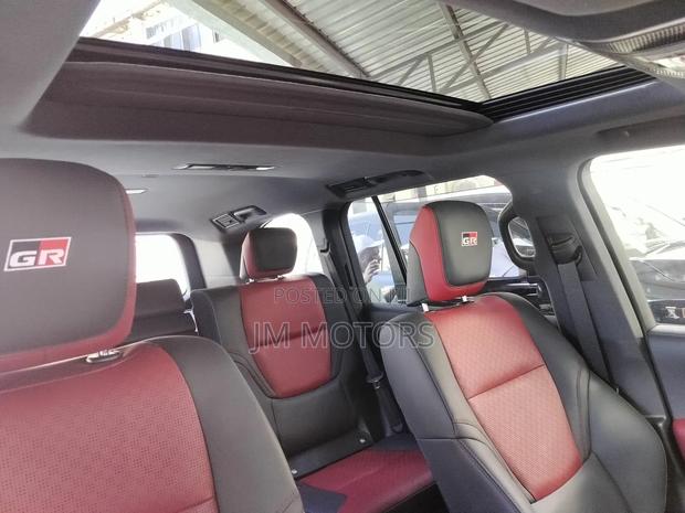 Toyota Land Cruiser 2021 Black