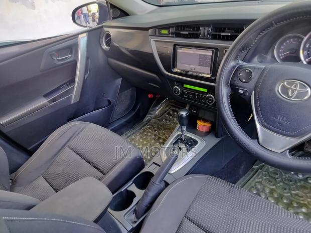 Toyota Auris 2014 Black