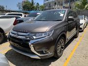 Mitsubishi Outlander ES FWD 2017 Gold for sale