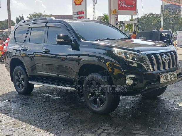 Toyota Land Cruiser Prado 2016 Black