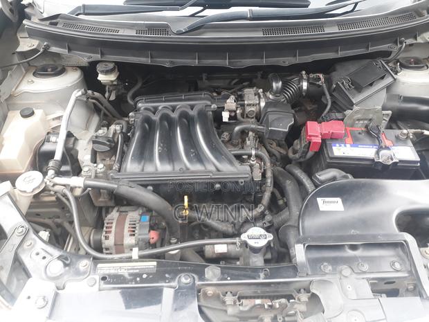 Nissan X-Trail 2.0 Petrol XE 2012 Silver