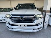 Toyota Land Cruiser 4.6 V8 GX 2017 White for sale