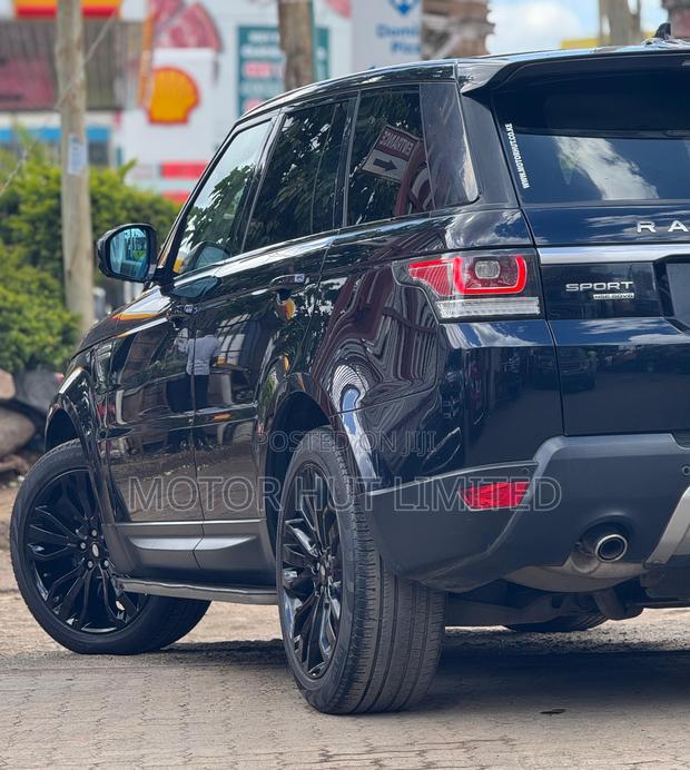 Land Rover Range Rover 3.0L Supercharged HSE 2015 Black