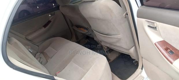 Toyota Axio 1.5 G FWD 2006 Gold