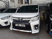 Toyota Voxy 2016 White for sale