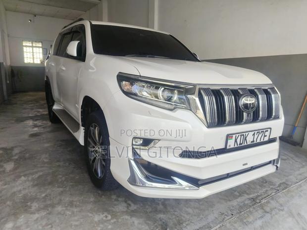 Toyota Land Cruiser 2017 White