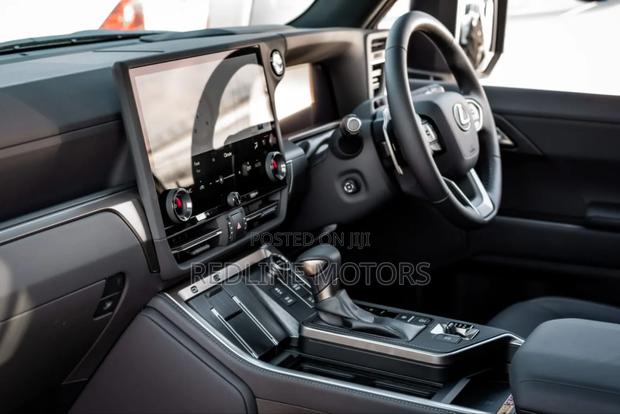 Lexus GX 550 Overtrail 2024 White