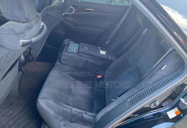 Toyota Crown Majesta 2017 Black