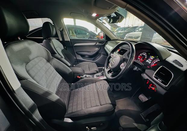 Audi Q3 2017 Silver