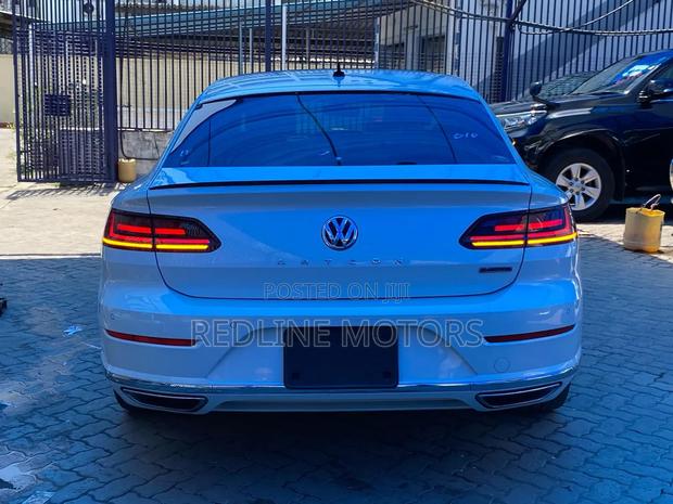 Volkswagen Arteon 2.0T SEL R-Line 4MOTION 2021 Off white