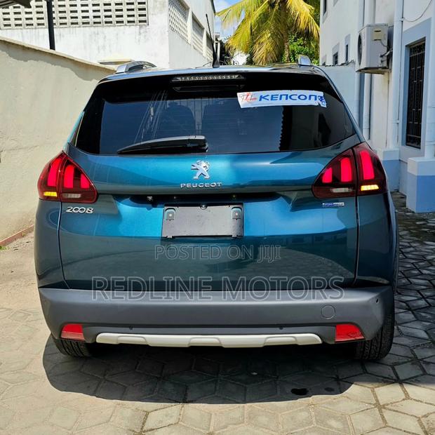 Peugeot 2008 1.2 PureTech (110 Hp) 2018 Blue