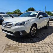 Subaru Outback 2017 White for sale