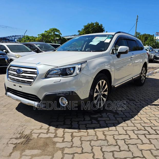 Subaru Outback 2017 White