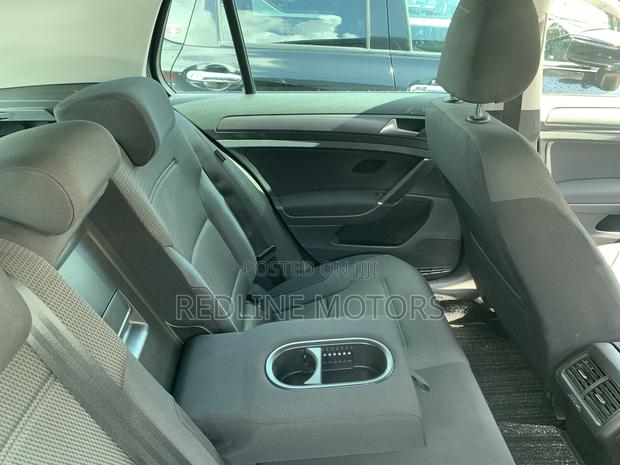 Volkswagen Golf TSI SE 4-Door FWD 2017 Black
