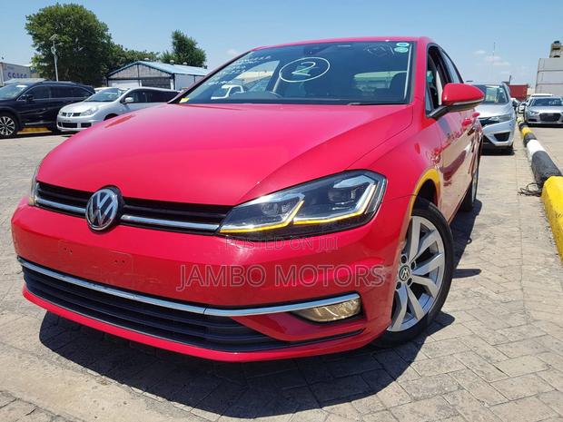Volkswagen Golf TSI S FWD 2018 Red