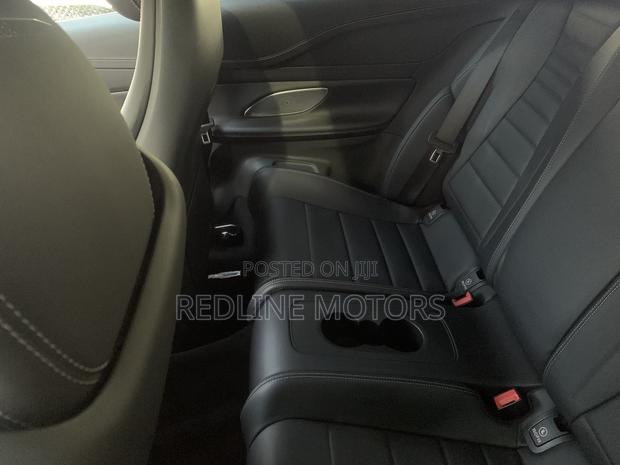 Mercedes-Benz E200 2017 Red